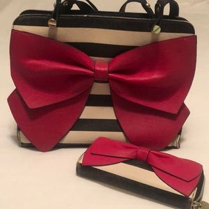 Betsey  Johnson Purse and wallet !